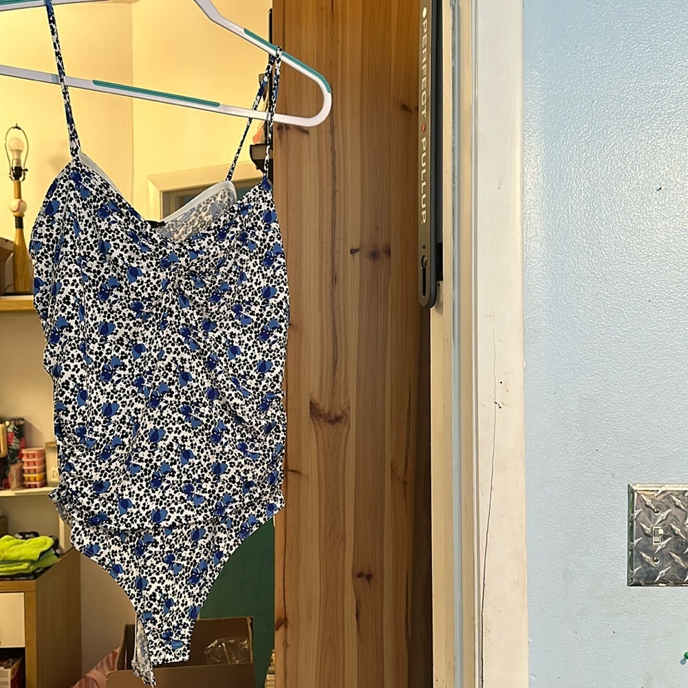 Express body suit